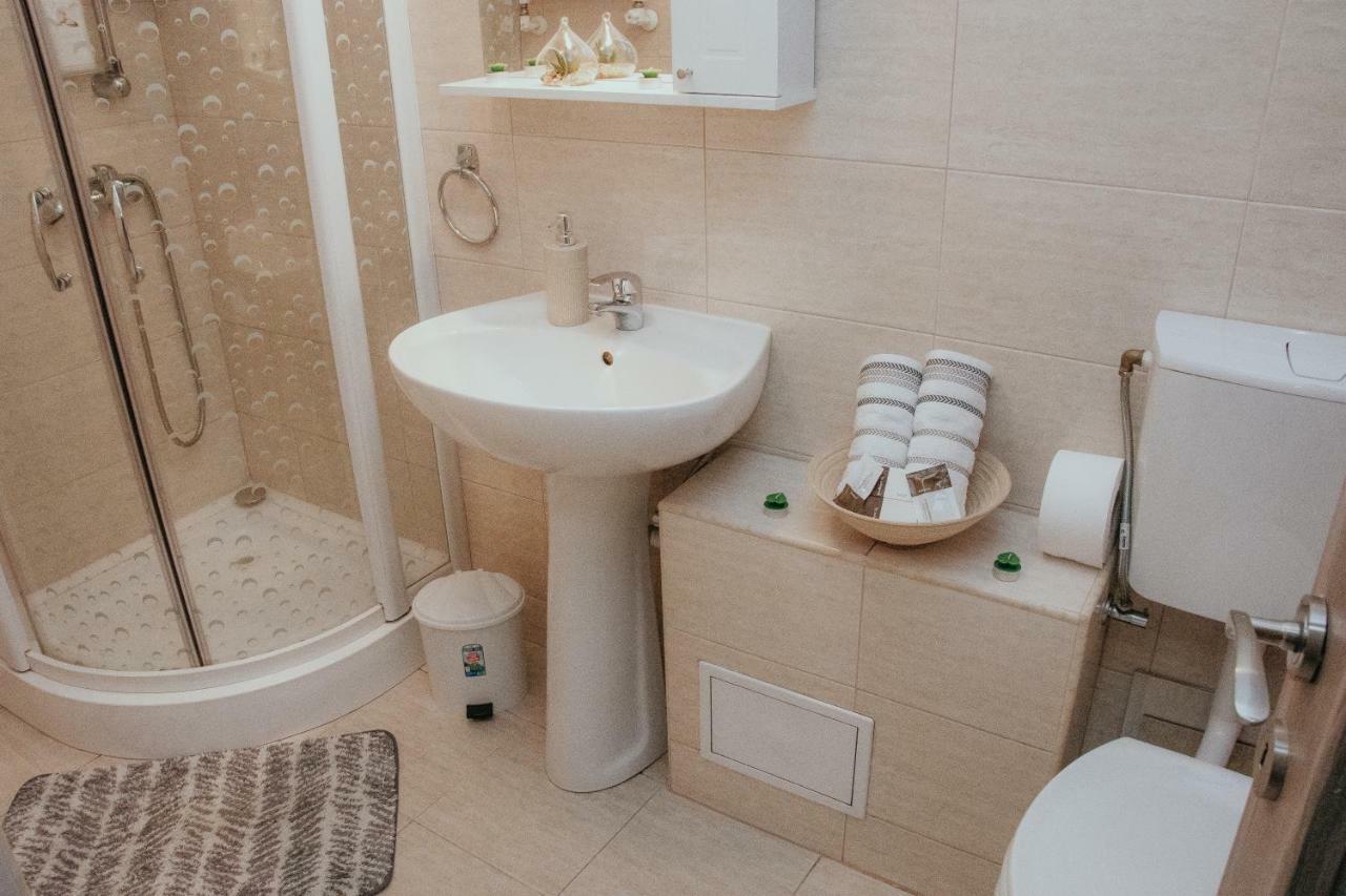 Apartament 1 Decembrie Alba Iulia Exterior photo